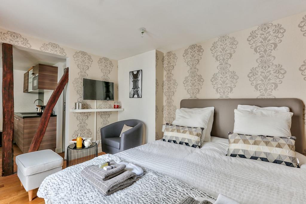 Love Nest In Saint Germain باريس المظهر الخارجي الصورة